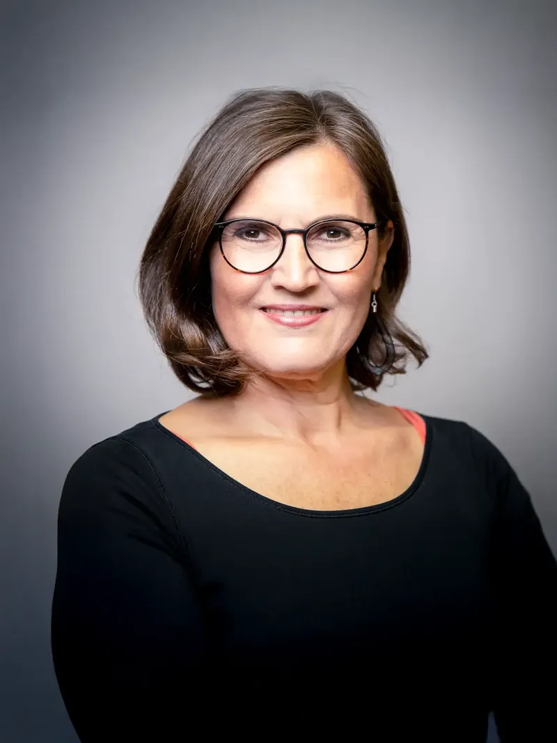 Portraitfoto von Pia A. Döll