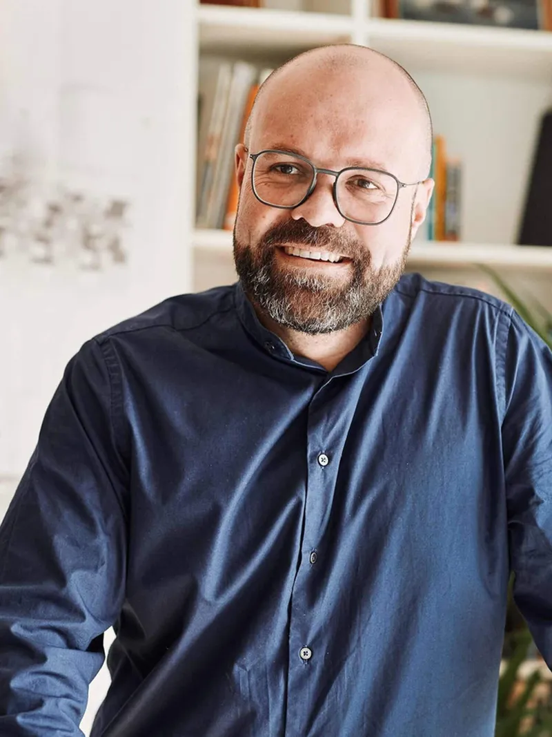 Portraitfoto von Sven Lechner