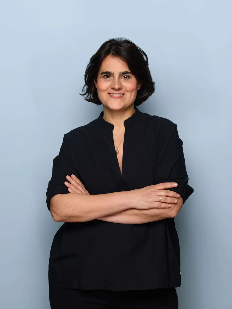 Portraitfoto von Franziska Holzmann, Strategic Consultant bei hej.build