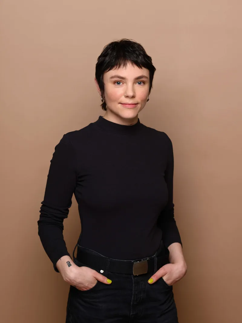 Portraitfoto von Kim Voit, Social Media & Content Specialist bei hej.build